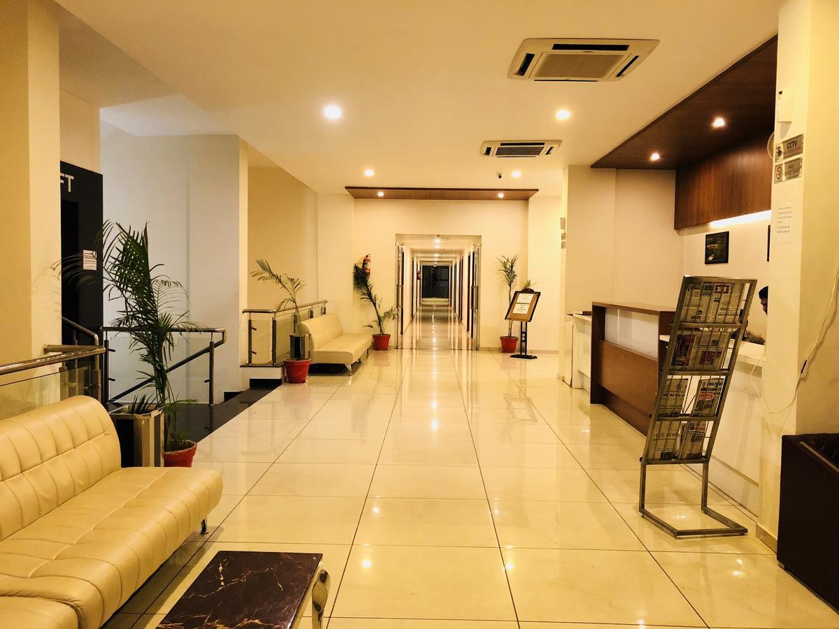Hotel Anantaragreens Disa Екстериор снимка