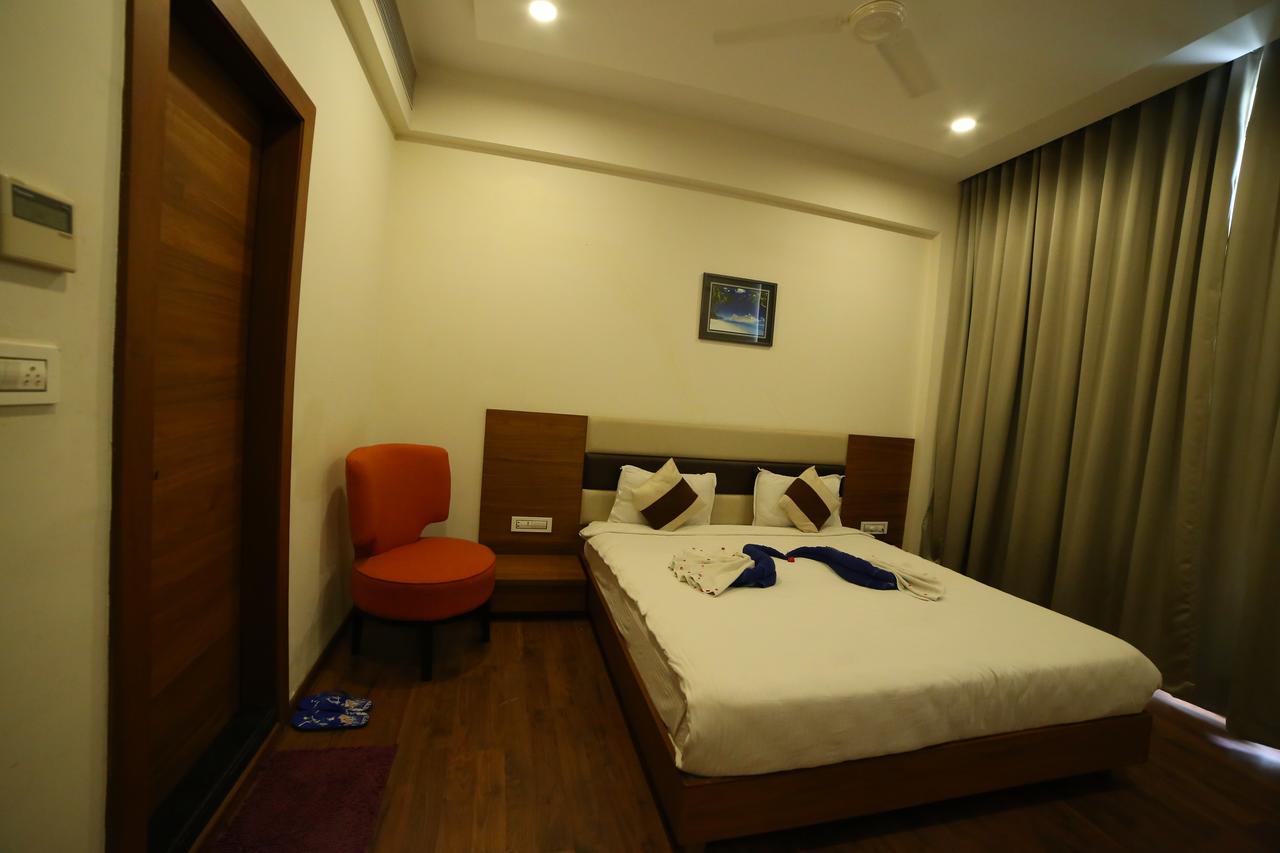 Hotel Anantaragreens Disa Екстериор снимка