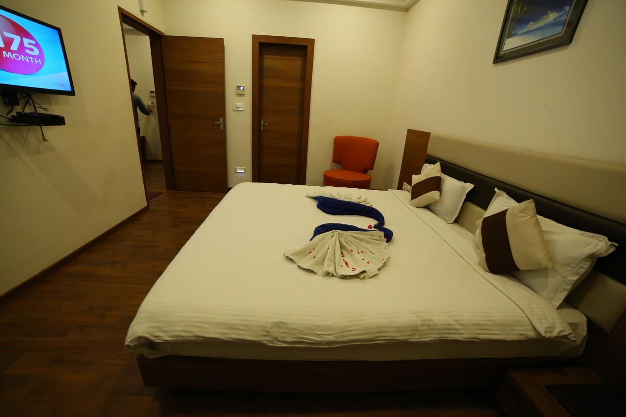 Hotel Anantaragreens Disa Екстериор снимка