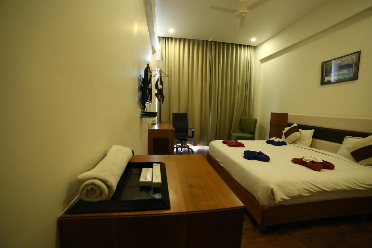 Hotel Anantaragreens Disa Екстериор снимка