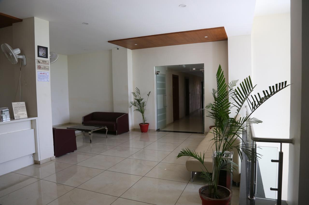 Hotel Anantaragreens Disa Екстериор снимка